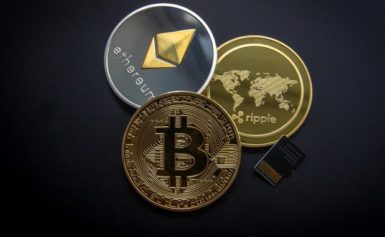 Bitcoin consolida area 6.450 dollari mentre gli investitori si concentrano sulle criptovalute altcoin NEO, Zilliqa, Steem e Status